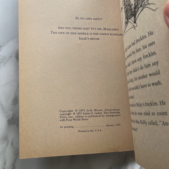 RARE PAPERBACK - 1973 FRECKLE JUICE By Judy Blume FIRST PRINTING - Picture 8 of 12